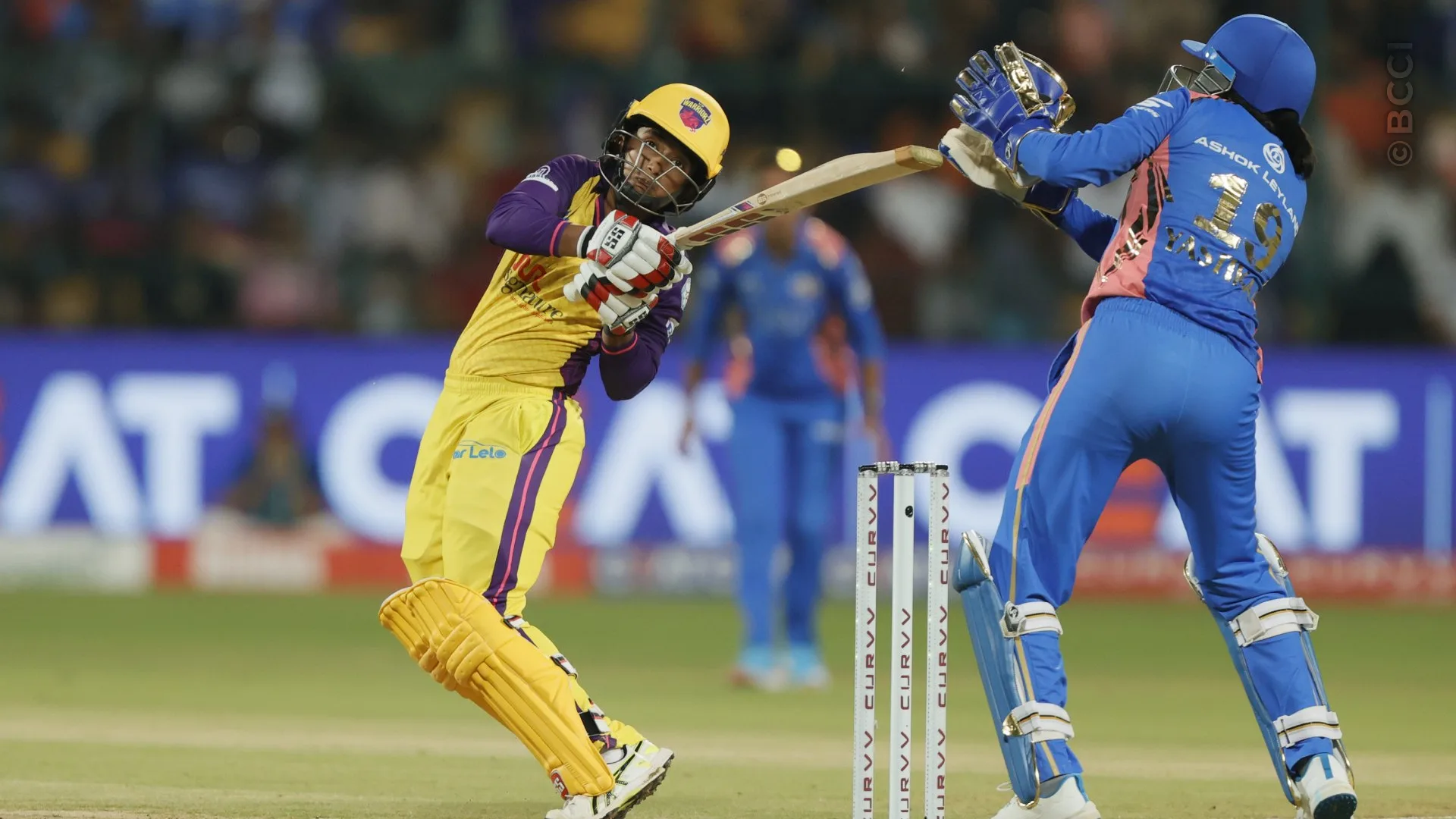 TATA WPL 2025: Match 11 - Mumbai Indians vs UP Warriorz — photo 8