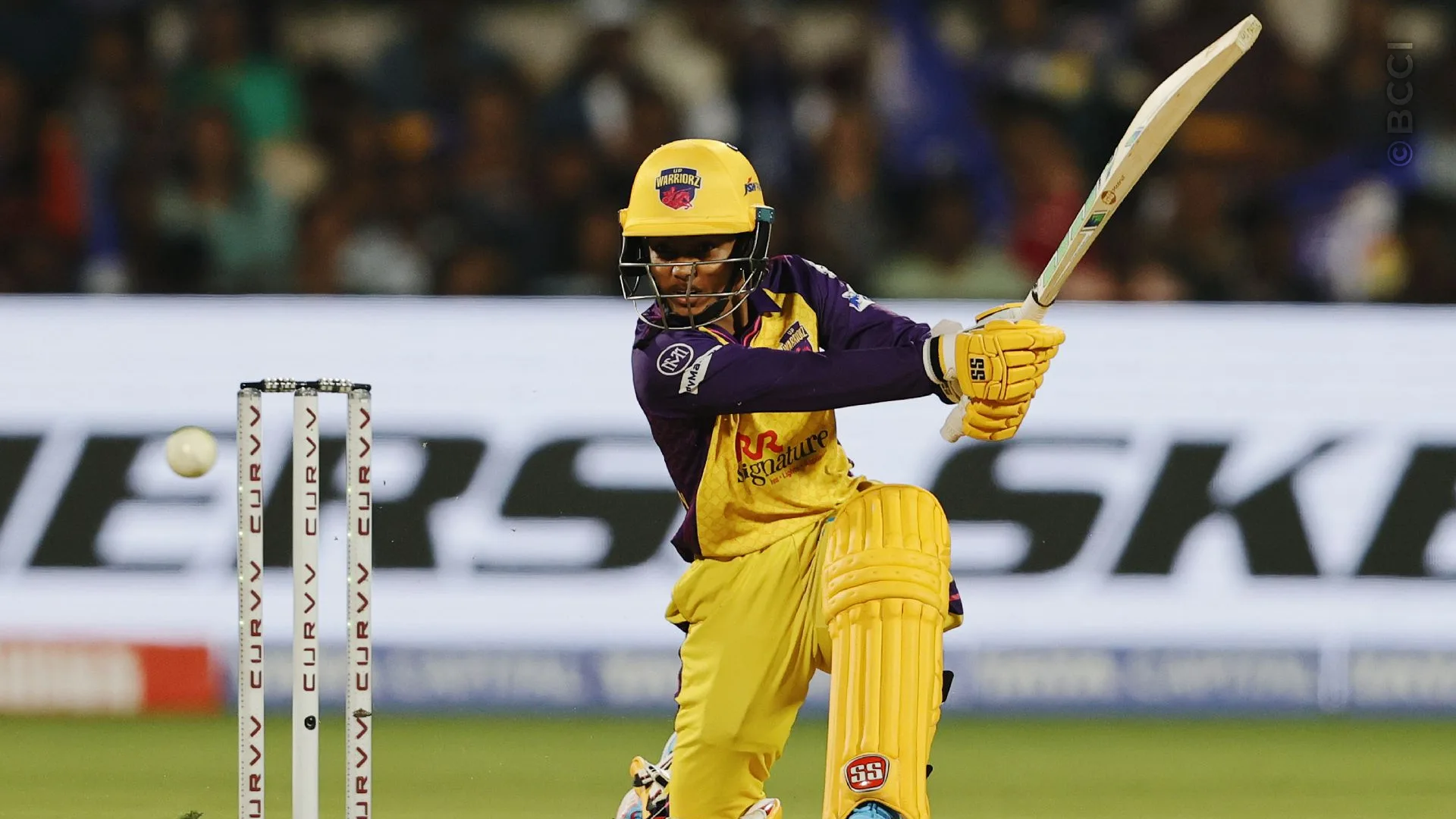 TATA WPL 2025: Match 11 - Mumbai Indians vs UP Warriorz — photo 22