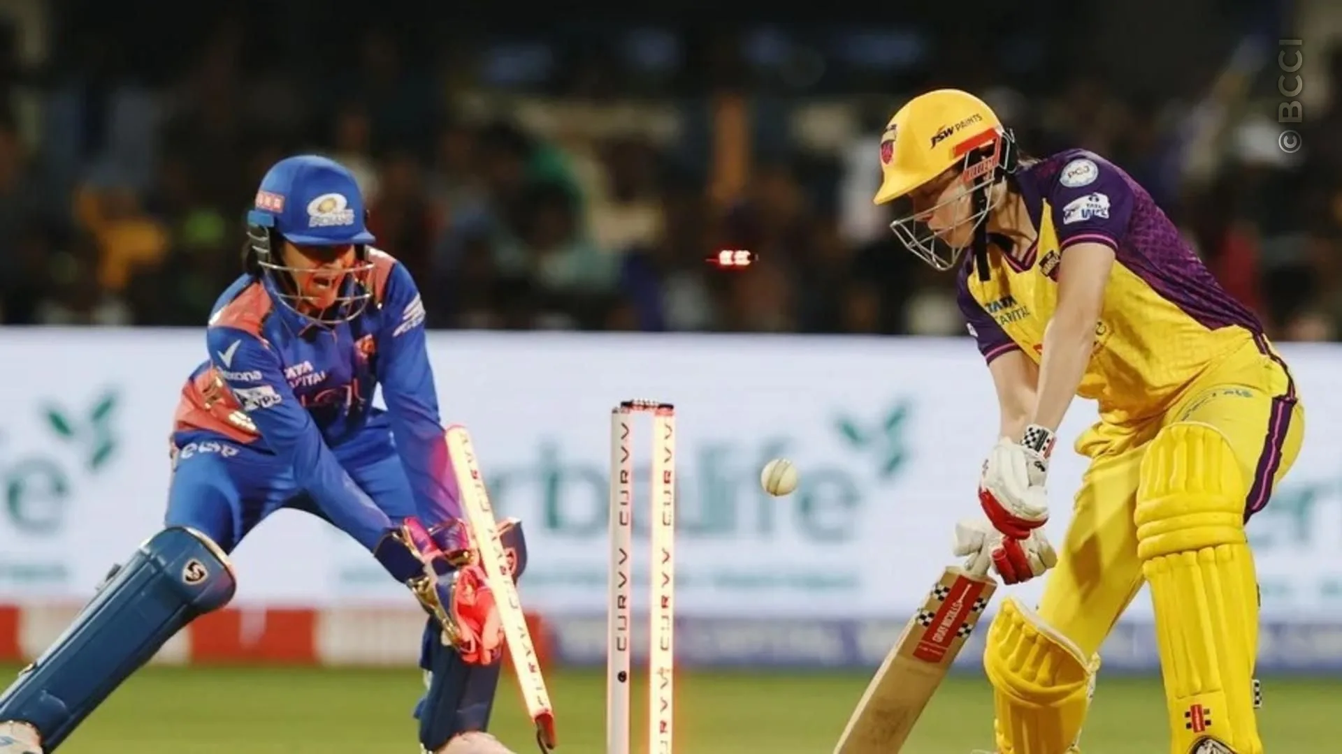 TATA WPL 2025: Match 11 - Mumbai Indians vs UP Warriorz — photo 17
