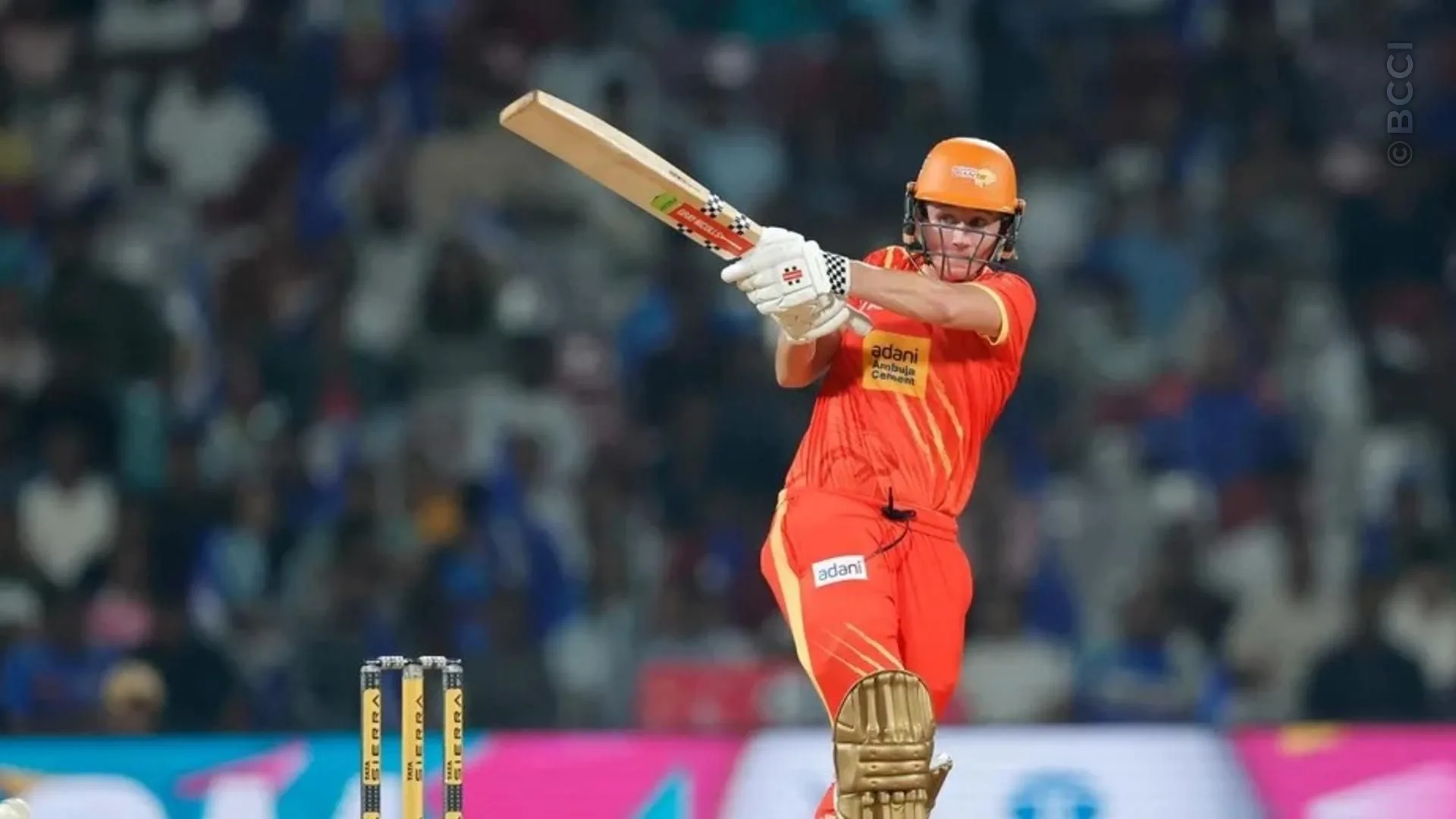 TATA WPL 2026: Match 6 - Mumbai Indians vs Gujarat Giants — photo 9