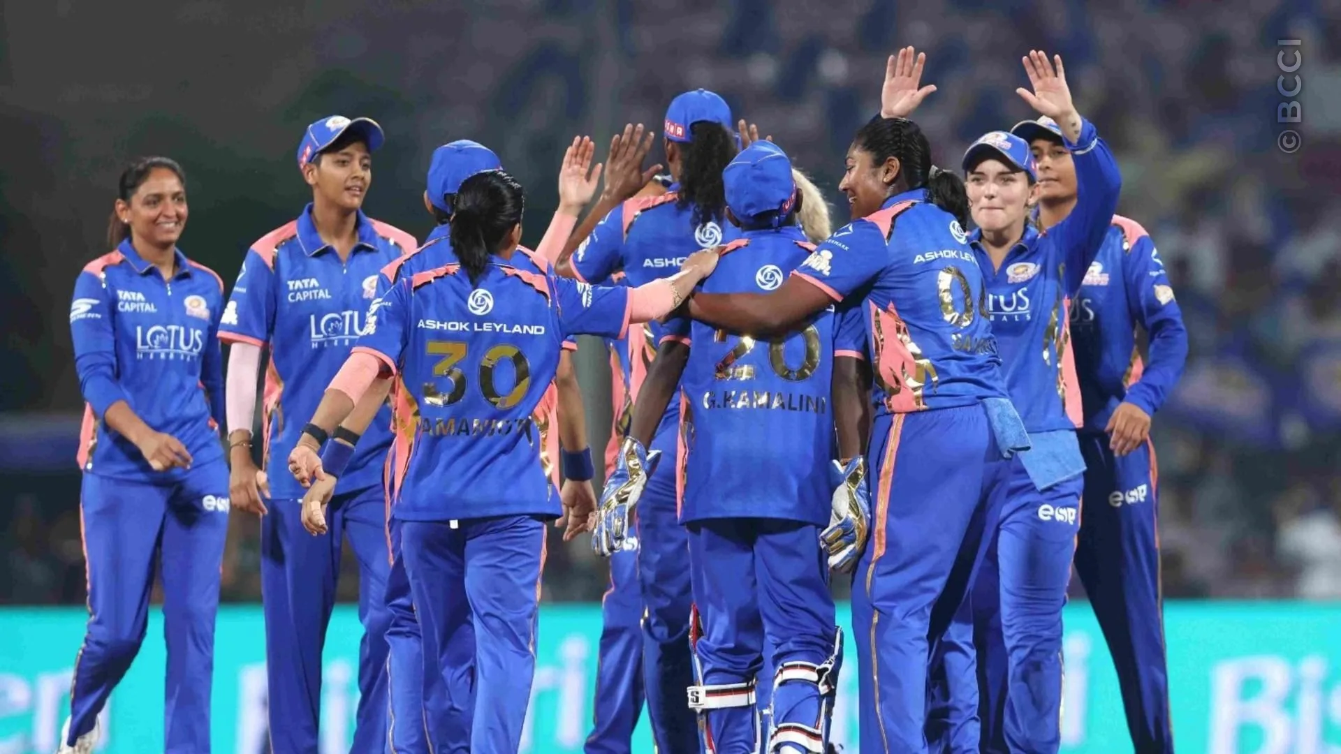 TATA WPL 2026: Match 6 - Mumbai Indians vs Gujarat Giants — photo 5