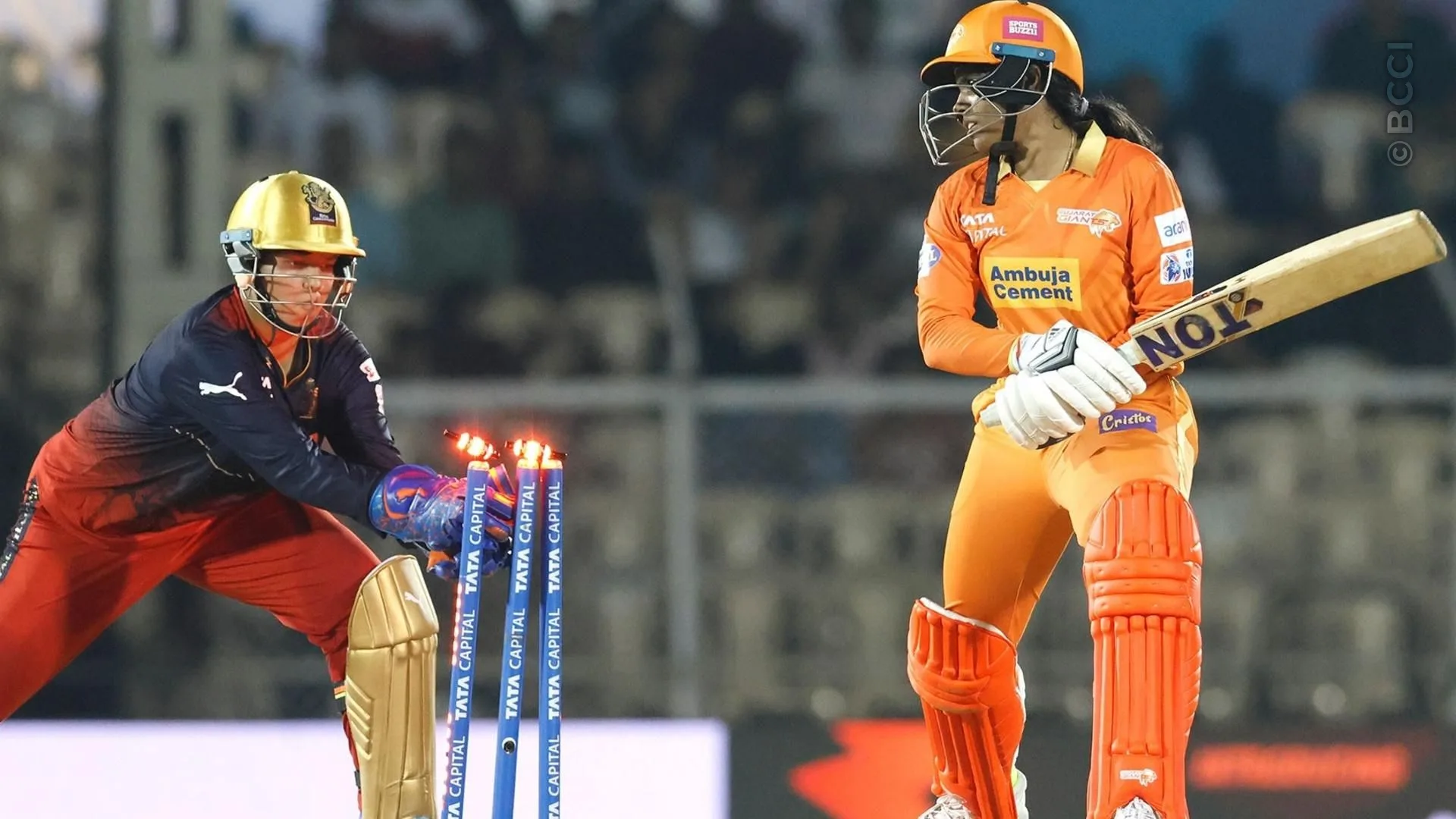 Match Album: Match 16 - Royal Challengers Bangalore vs Gujarat Giants — photo 12