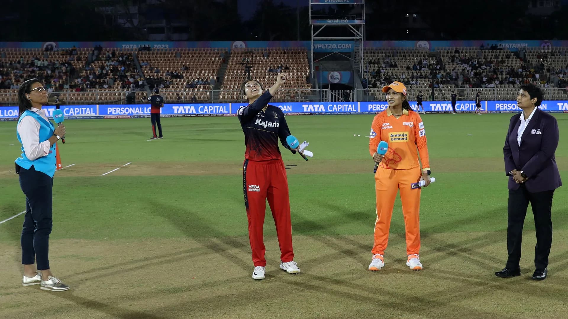 Match Album: Match 16 - Royal Challengers Bangalore vs Gujarat Giants — photo 4