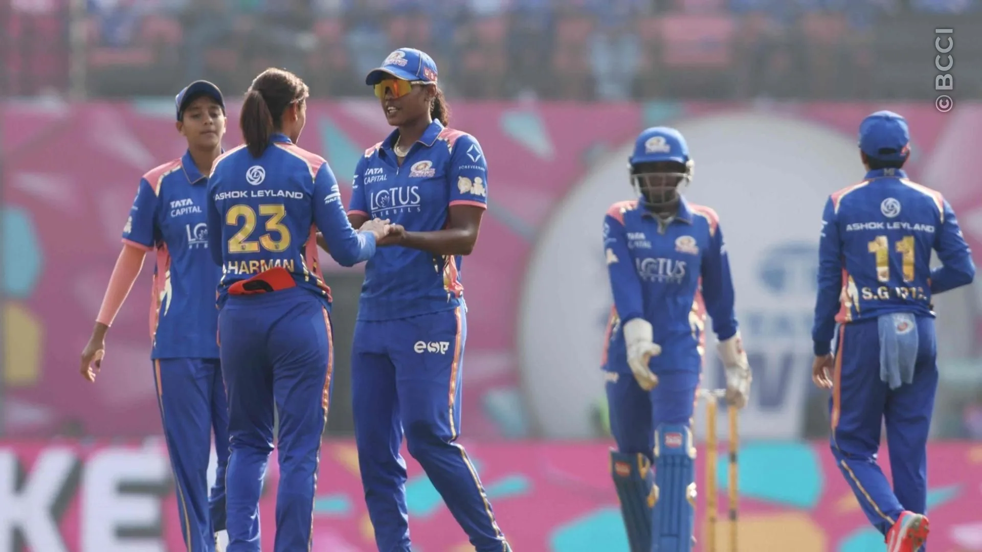 TATA WPL 2026: Match 10 - UP Warriorz vs Mumbai Indians. — photo 12