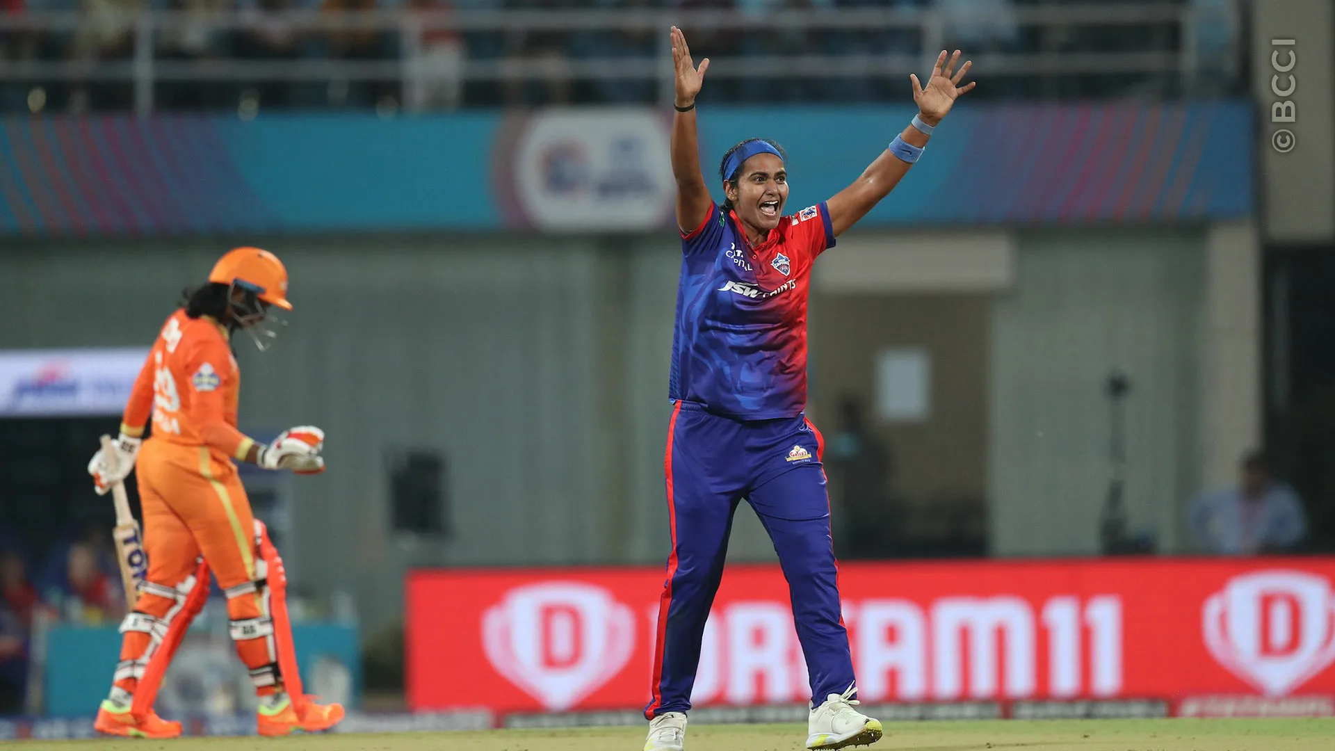 Match Album: Match 9 - Gujarat Giants vs Delhi Capitals — photo 8