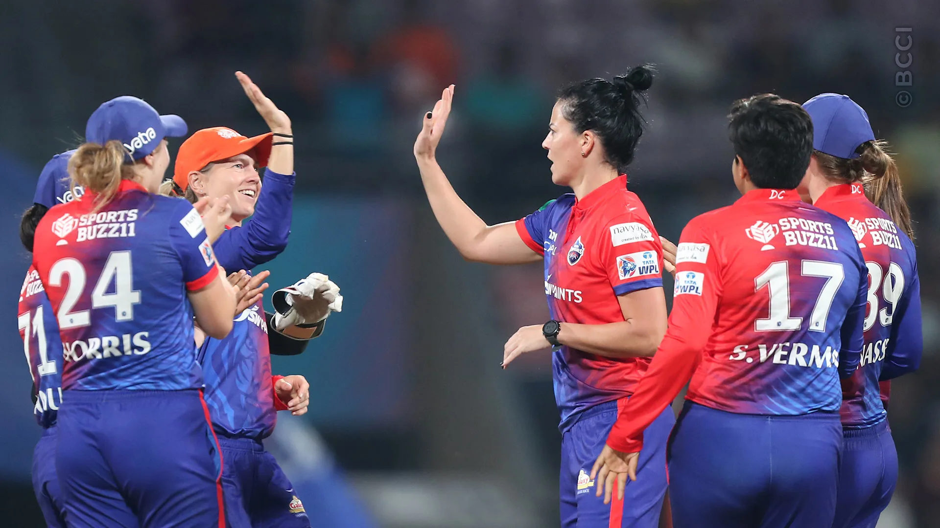 Match Album: Match 9 - Gujarat Giants vs Delhi Capitals — photo 14