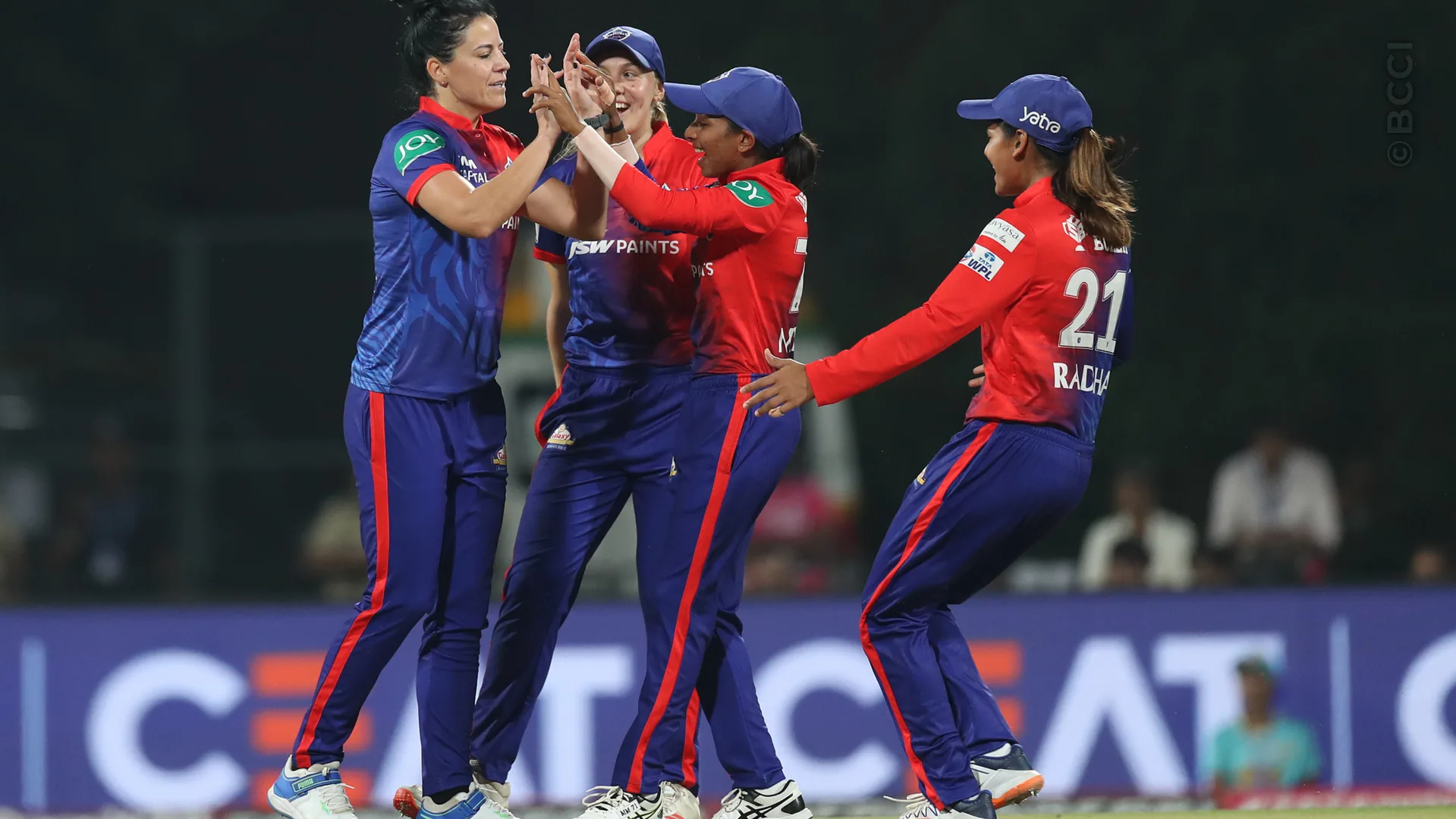 Match Album: Match 9 - Gujarat Giants vs Delhi Capitals — photo 7