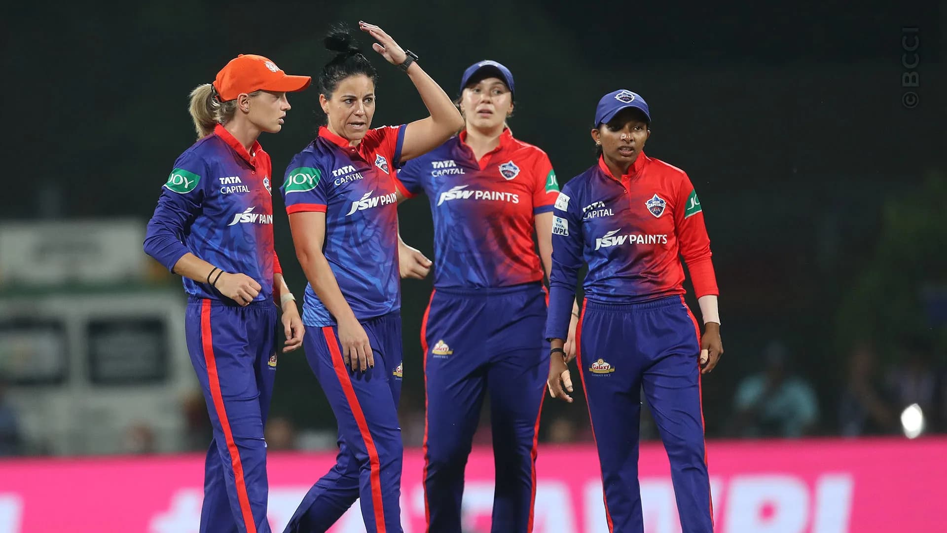 Match Album: Match 9 - Gujarat Giants vs Delhi Capitals — photo 12