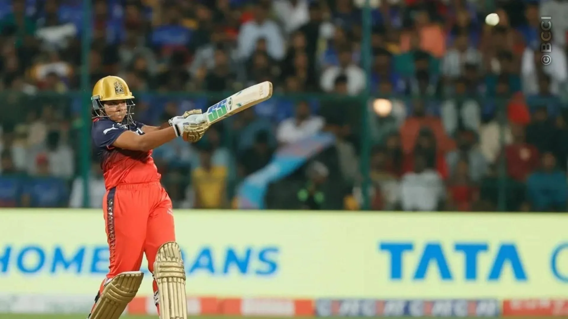 TATA WPL 2025: Match 9 - Royal Challengers Bengaluru vs UP Warriorz — photo 11