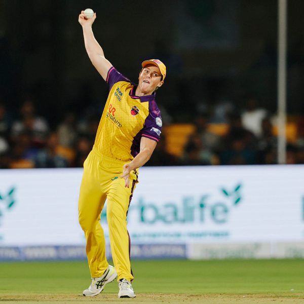 hat-trick-harris-delights-bengaluru-with-superb-spell-of-415-6369193457112.Click to read full article.