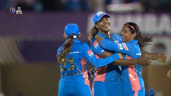 ripper-matthews-takes-a-splendid-caught-and-bowled-to-dismiss-jonassen-6323387135112.Click to read full article.