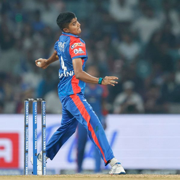 batter-steps-out-bowler-spots-it-wide-smart-cricket-6387525159112.Click to read full article.