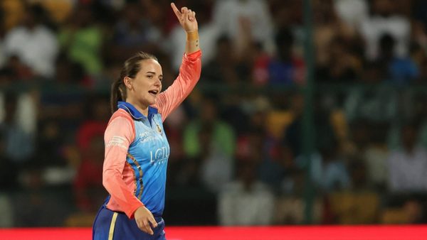 astute-amelia-spins-a-web-with-417-6347624612112.Click to read full article.