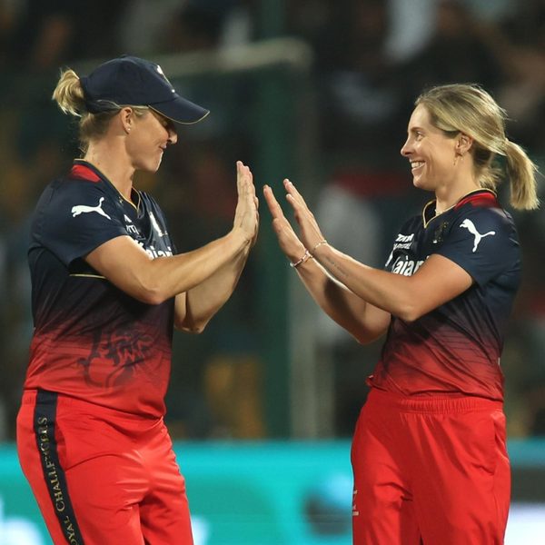 sophie-molineux-shines-with-325-6347760036112.Click to read full article.