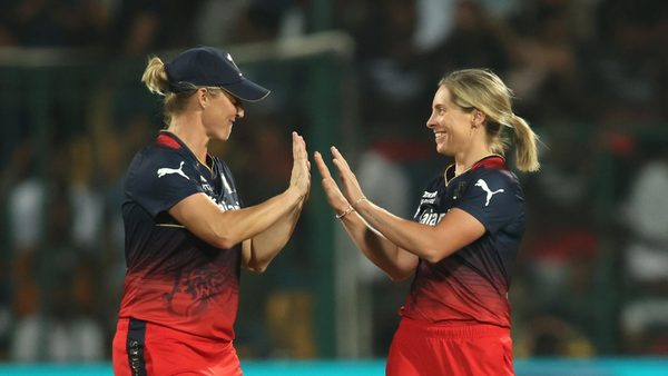 sophie-molineux-shines-with-325-6347760036112.Click to read full article.