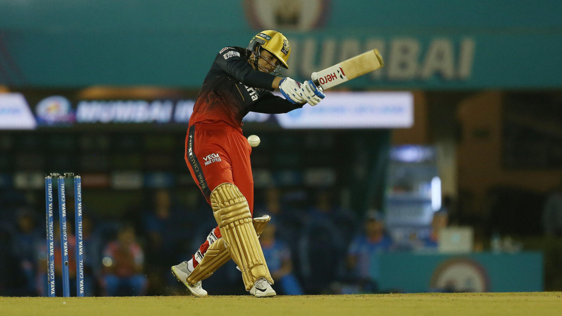 4-4-mandhana-ups-the-ante-6321974873112.Click to read full article.