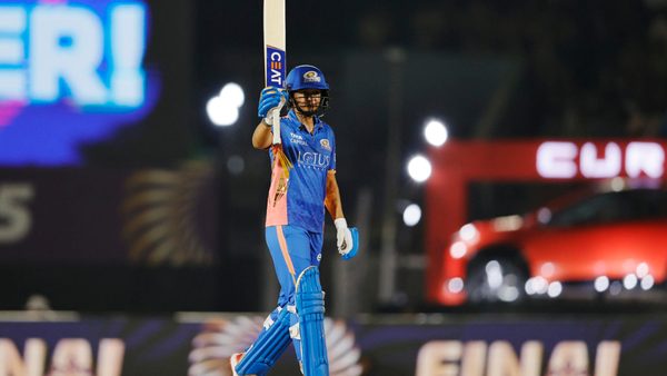 captain-harmanpreet-kaur-leads-mis-charge-with-fantastic-fifty-6370079212112.Click to read full article.