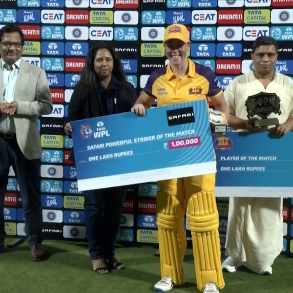 match-3-up-warriorz-vs-gujarat-giants-safari-powerful-striker-grace-harris-6321846777112.Click to read full article.