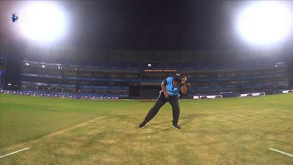 umpire-janani-survives-nat-sciver-brunts-straight-hit-6368880295112.Click to read full article.