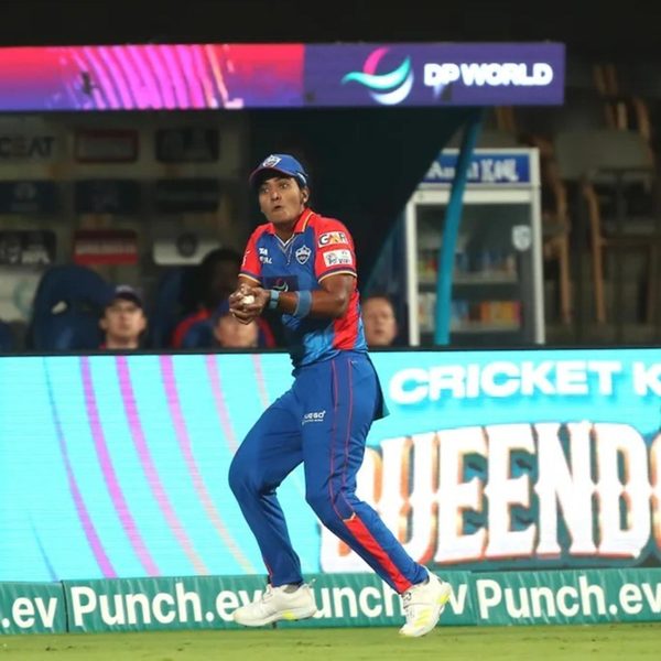 fantastic-judgement-safe-hands-shikha-pandeys-fine-running-catch-6347680247112.Click to read full article.