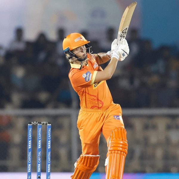 gardner-takes-the-attack-to-asha-with-three-fours-in-the-over-6322855047112.Click to read full article.