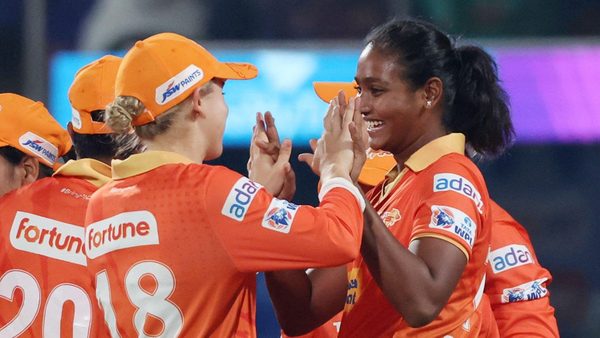 start-it-like-shabnam-shakil-upw-lose-healy-athapaththu-early-6348678417112.Click to read full article.