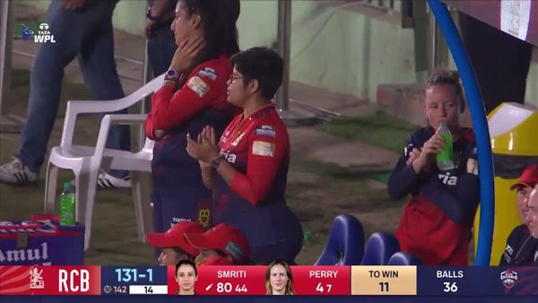 six-match-4-delhi-capitals-vs-royal-challengers-bengaluru-wpl-2025-smriti-mandhana-six-6368958852112.Click to read full article.