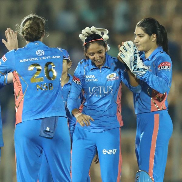 wow-skipper-harmans-sharp-diving-catch-6322561975112.Click to read full article.