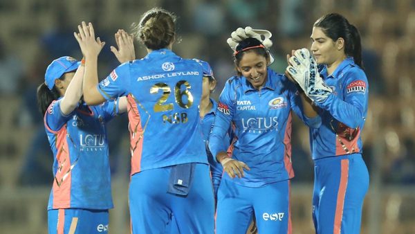 wow-skipper-harmans-sharp-diving-catch-6322561975112.Click to read full article.