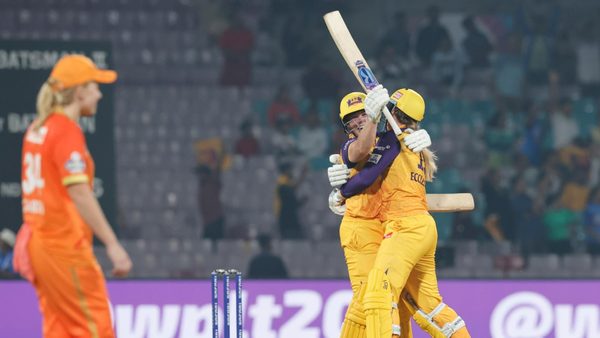 20-run-over-harris-ecclestone-breathe-life-into-run-chase-6321840722112.Click to read full article.