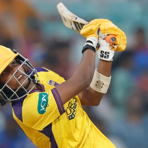 shweta-sehrawats-stroke-filled-cameo-of-2517-6387522419112.Click to read full article.