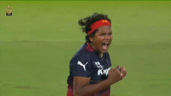 fantastic-five-asha-shobana-lights-up-bengaluru-with-522-6347566836112.Click to read full article.