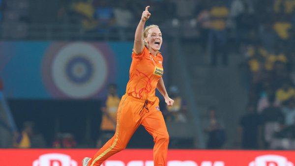 five-star-performance-kim-garth-rocks-up-warriorz-with-a-five-wicket-haul-6321840398112.Click to read full article.