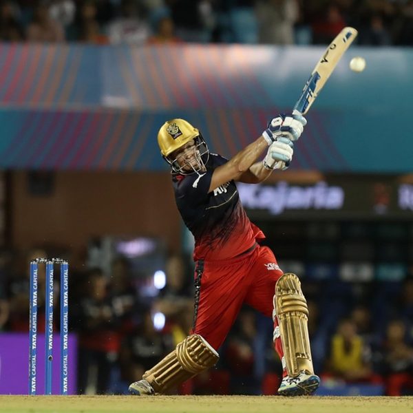 match-16-royal-challengers-bangalore-vs-gujarat-giants-super-sixes-6322863006112.Click to read full article.