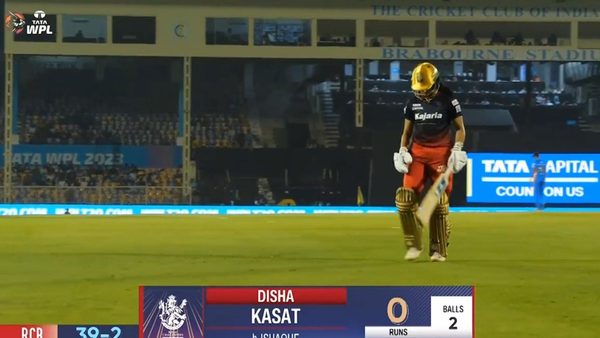 m04--mi-vs-rcb-disha-kasat-wicket-6321974259112.Click to read full article.