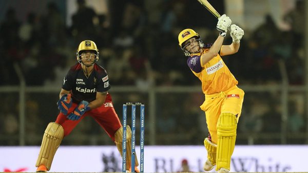 hat-trick-of-fours-healy-at-her-best-6322297232112.Click to read full article.