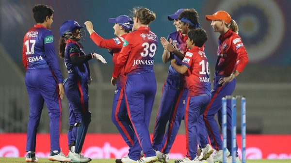 drs-done-right-jess-jonassen-has-harleen-deol-caught-behind-6322681211112.Click to read full article.