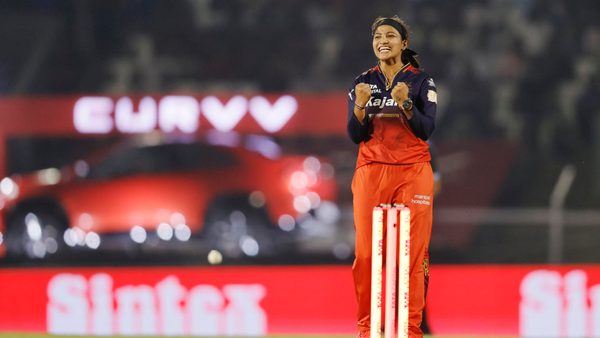 super-sneh-spins-a-web-with-326-6369892569112.Click to read full article.