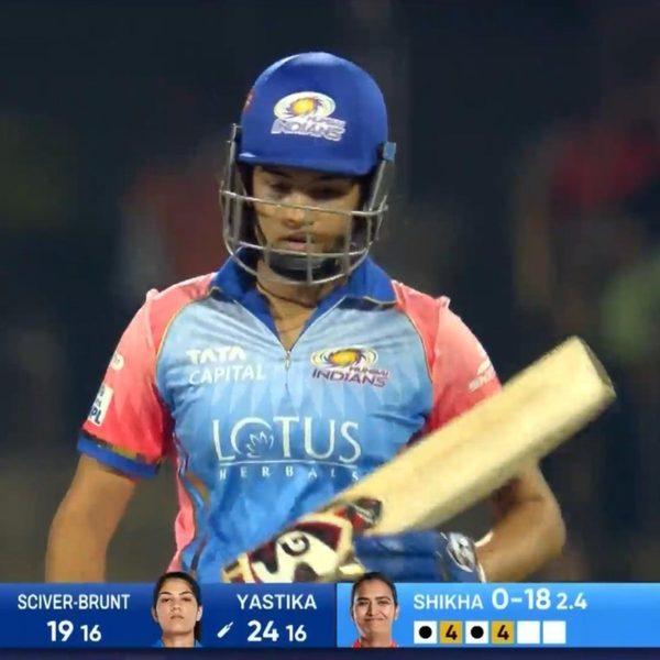 m01---mi-vs-dc-yastika-bhatia-six-6347465938112.Click to read full article.