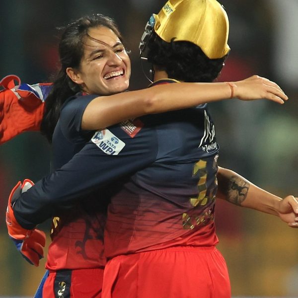 beauty-renuka-singhs-lovely-inswinger-to-dismiss-mooney-6347753768112.Click to read full article.