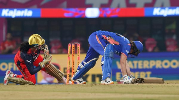 fantastic-reflexes-richa-ghoshs-smart-piece-of-glove-work-6387477071112.Click to read full article.