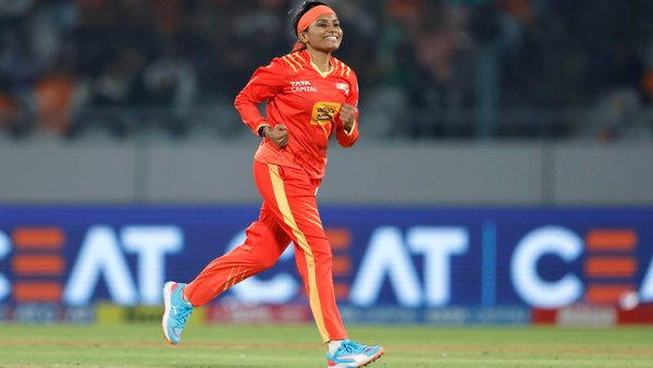 rajeshwari-gayakwad-sparkles-with-a-superb-spell-of-320-6388385799112.Click to read full article.