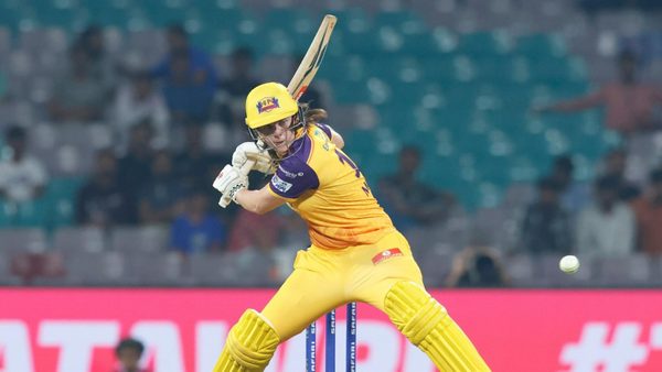 fighting-knock-tahlia-mcgraths-valiant-90-off-50-balls-6322090801112.Click to read full article.