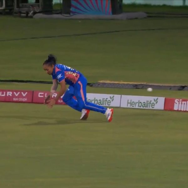 oops-shabnim-fumbles-in-deep-and-concedes-boundary-6369677975112.Click to read full article.