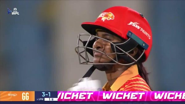 wicket-match-15-up-warriorz-vs-gujarat-giants-wpl-2025-dayalan-hemalatha-wicket-6369554298112.Click to read full article.