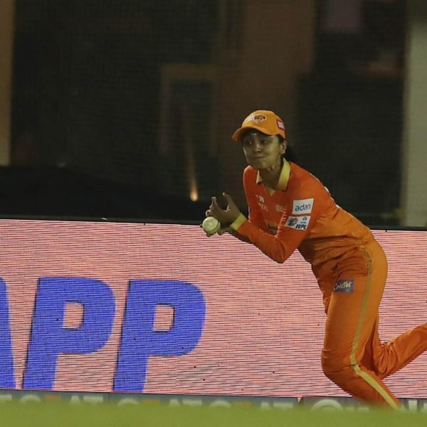 harleen-deols-incredible-running-catch-6322559520112.Click to read full article.