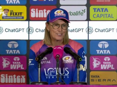 the-dropped-catches-really-hurt-us-lisa-keightley-6387489578112.Click to read full article.