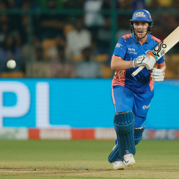 hat-trick-of-4s-nat-sciver-brunt-welcomes-saima-into-the-attack-in-style-6369352268112.Click to read full article.