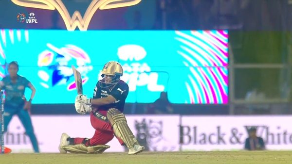 4-6-kanika-ahuja-takes-the-attack-to-amelia-kerr-6321978114112.Click to read full article.