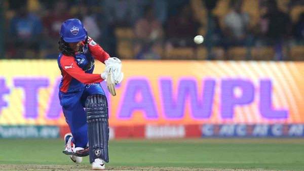six-drop-super-grab-run-out-missed-a-roller-coaster-19th-over-6347464287112.Click to read full article.